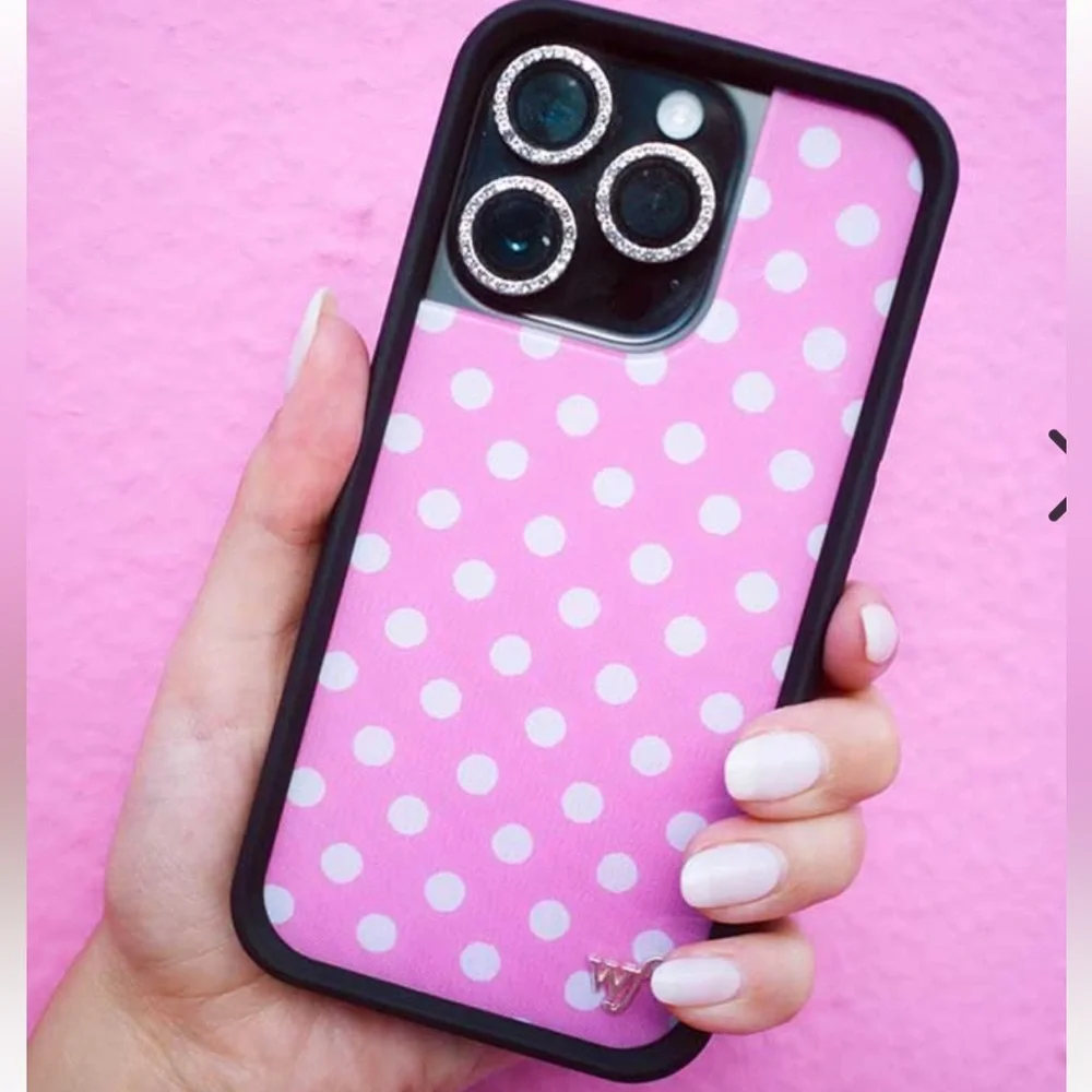Wildflower iphone 15 pro case